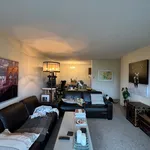 Rent 1 bedroom apartment in Oak Bay