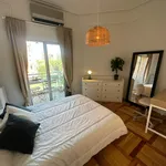 Rent 4 bedroom apartment in Madrid