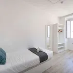 Rent a room in lisbon