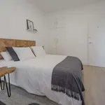 Rent a room of 200 m² in madrid