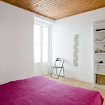 Rent a room in lisbon