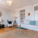 Rent 5 bedroom apartment of 114 m² in Lisboa