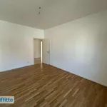 Rent 3 bedroom apartment of 150 m² in Milan