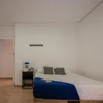 Alquilar 4 dormitorio apartamento en Valencia