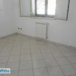 Affitto 5 camera appartamento di 151 m² in Palermo