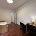 Rent a room of 115 m² in lisbon