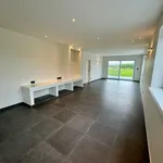 Huur 2 slaapkamer huis van 2499 m² in Veldhoek