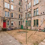 Rent 4 bedroom flat in Scotland