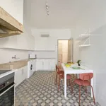 Rent a room in lisbon