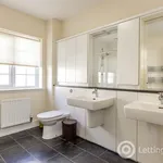 Rent 5 bedroom house in Aberdeen