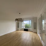 Rent 7 bedroom apartment of 209 m² in PARIS