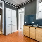 Rent a room of 230 m² in barcelona