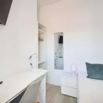 Rent a room in lisbon