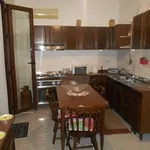 Rent 5 bedroom apartment of 90 m² in Castelvetrano