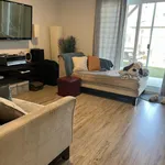 Rent 6 bedroom house in Mirabel