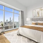 Rent 3 bedroom apartment of 251 m² in New York