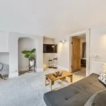 Rent 1 bedroom apartment of 398 m² in Oxford