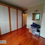 Rent 3 bedroom apartment of 95 m² in Milan