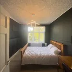 Rent 2 bedroom apartment in Wales