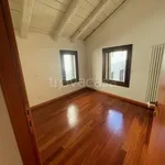 Rent 3 bedroom house of 75 m² in Venezia