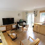 Rent 2 bedroom flat in Woking