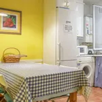 Rent a room of 150 m² in madrid