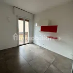 Affitto 3 camera appartamento di 118 m² in Bologna