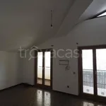 Affitto 4 camera appartamento di 97 m² in Triest