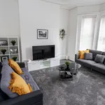 Rent 4 bedroom flat in Manchester