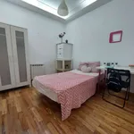 Rent a room of 180 m² in madrid