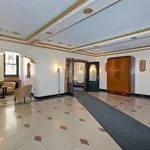 Rent 2 bedroom apartment of 120 m² in New York City