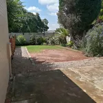 Rent 2 bedroom house in Roodepoort