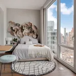 Rent 1 bedroom apartment in Manhattan