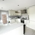 Rent 3 bedroom flat in East Of England