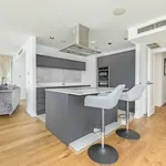 Rent 3 bedroom apartment in London