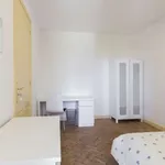 Quarto de 70 m² em porto