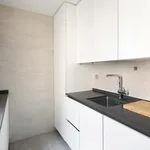 Appartement de 40 m² avec 3 chambre(s) en location à Paris