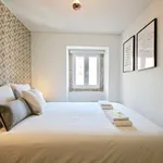 Rent 2 bedroom apartment in lisbon