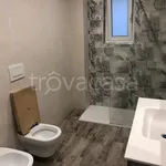 Affitto 4 camera appartamento di 173 m² in Bari