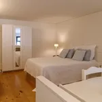 Rent 2 bedroom apartment in Porto