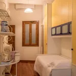 Rent 5 bedroom apartment in Florence