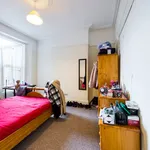 Rent 5 bedroom house in Plymouth