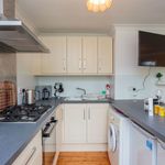 Rent 4 bedroom flat of 88 m² in Edinburgh