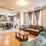 Rent 5 bedroom apartment in Sherbrooke