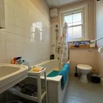 Rent 3 bedroom flat in South West England