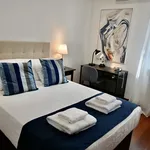 Alquilo 4 dormitorio apartamento de 1507 m² en Madrid