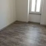 Appartement de 54 m² avec 3 chambre(s) en location à Peyrens