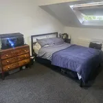 Rent 8 bedroom house in Leeds