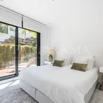 Rent 3 bedroom apartment of 192 m² in Marbella