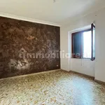 Affitto 4 camera casa di 150 m² in Giugliano in Campania